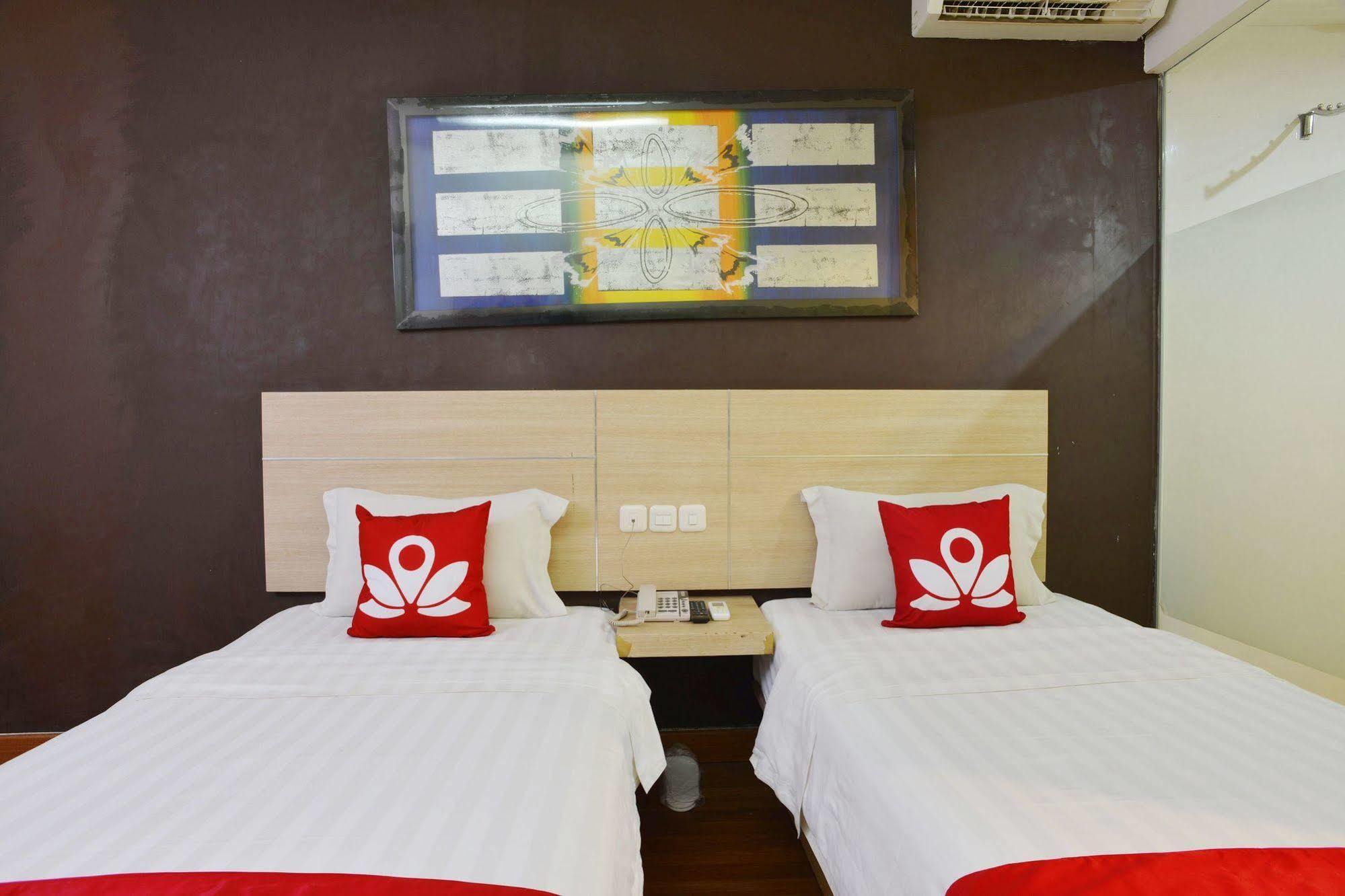 Zen Rooms Rujia Pecenongan Jacarta Exterior foto