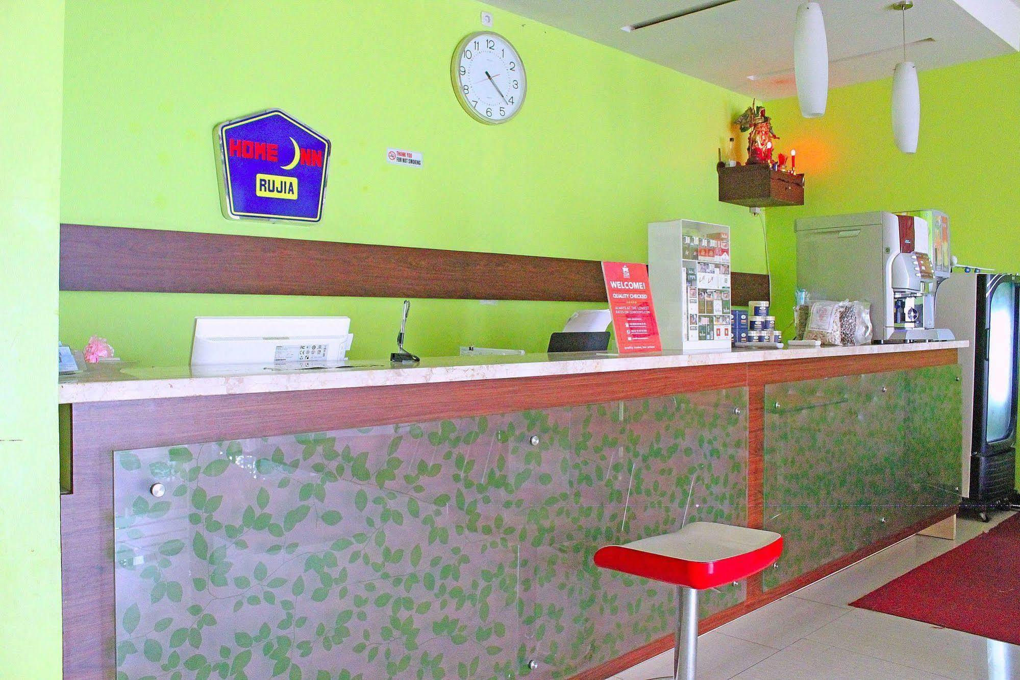 Zen Rooms Rujia Pecenongan Jacarta Exterior foto